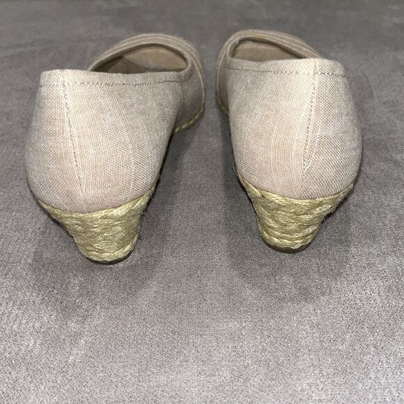 Coach and Four nude canvas 2” wedges - Picture 4 of 4